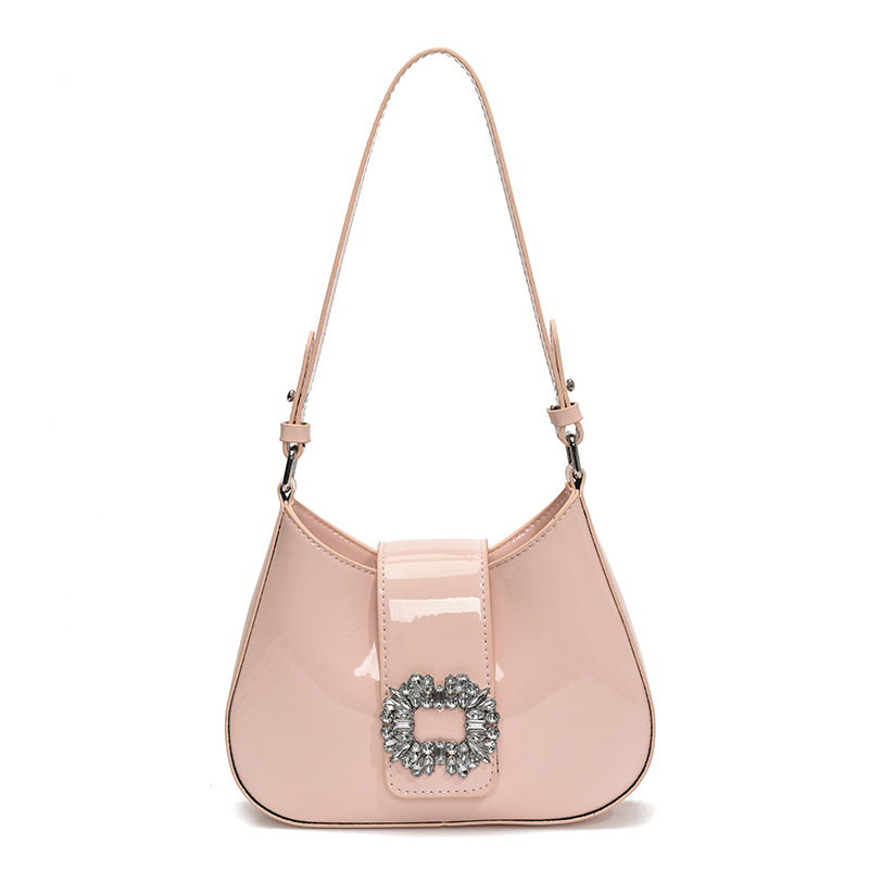 Bolso de la axila de charol Bolso de cubo rojo de aire extranjero de red para mujer 2025 nuevo diseño de nicho bolso cuadrado pequeño de un solo hombro de sentido avanzado