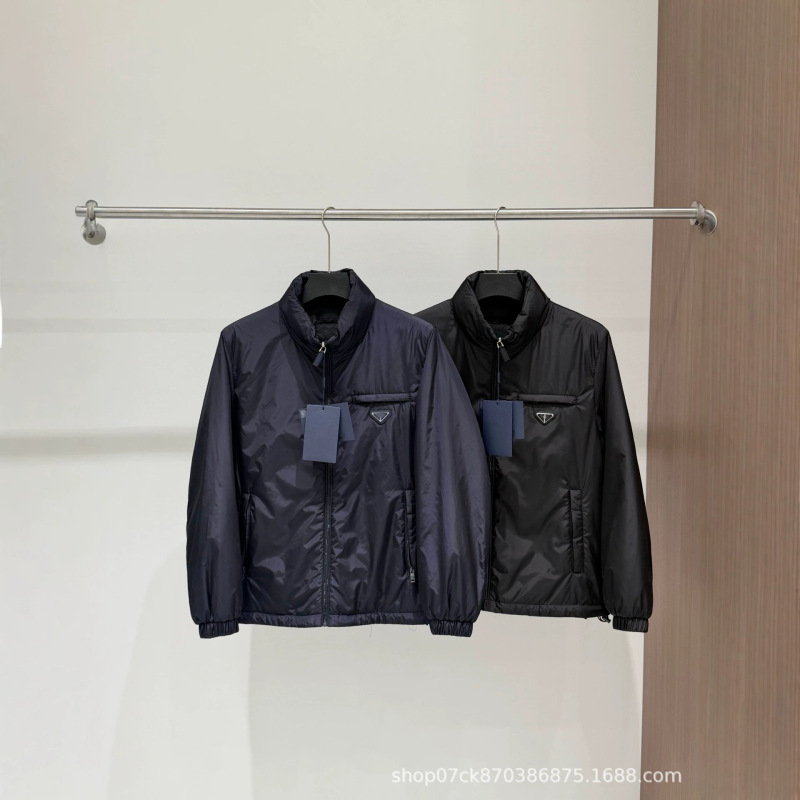 Men's stand-up collar nylon down jacket, autumn and winter fashion casual business outerwear, black and navy blue, in stock Men's stand-up collar nylon down jacket, autumn and winter fashion casual business outerwear, black and navy blue, in stock