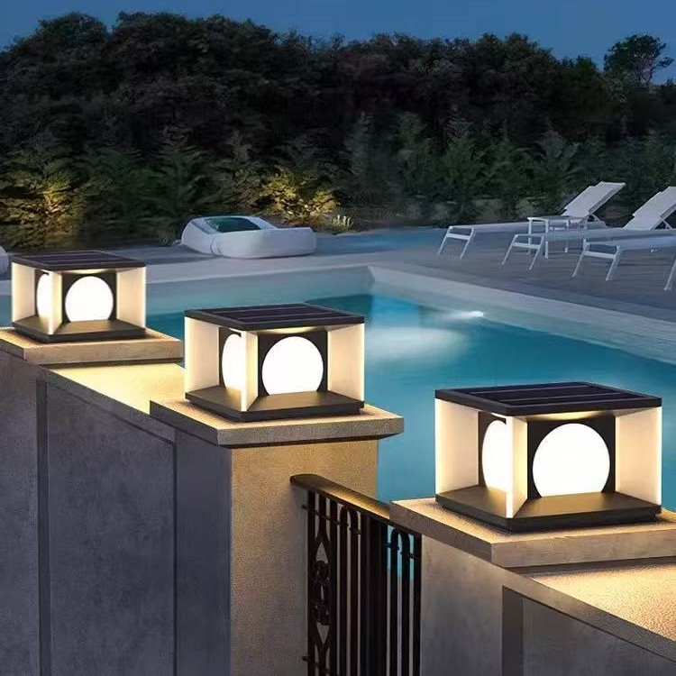 Solar Column Head Lamp, Outdoor Villa Column Lamp, Yard Wall Lamp, Waterproof Garden Lamp, Door Pillar Lamp on Both Sides of the Door