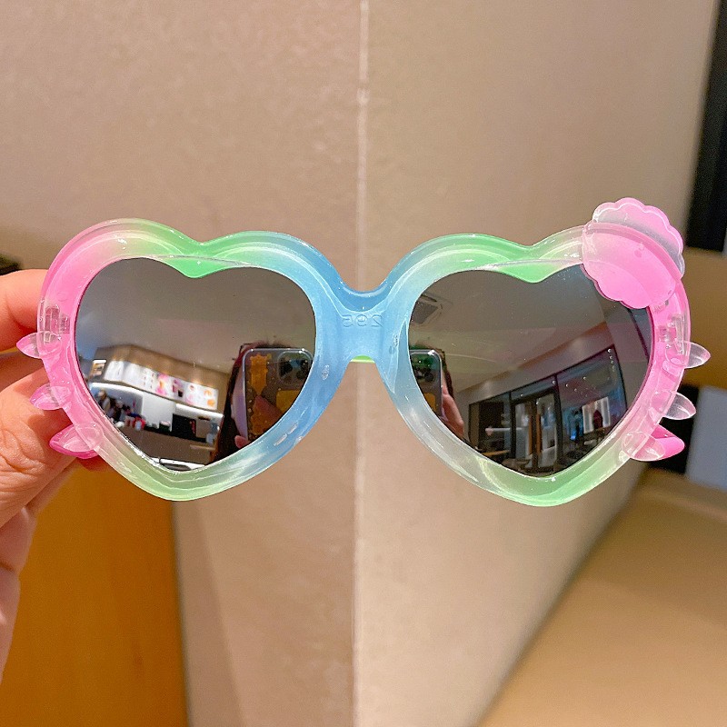 2#Pink green love heart