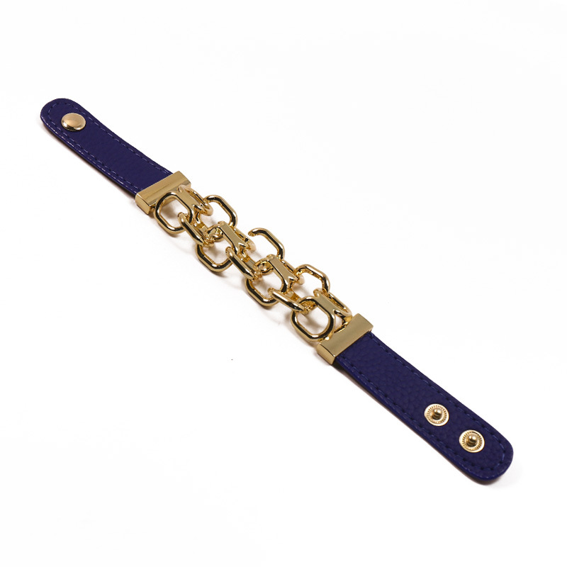 Bracciale in pelle PU tinta unita con personalità europea e americana, tendenza della personalità punk, foto di strada casual e neutra_voghion.com