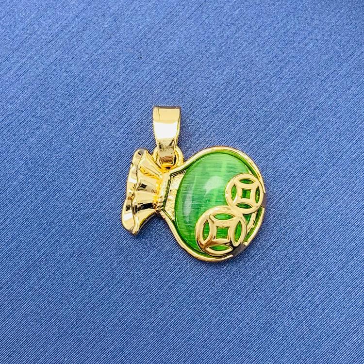 2022 nuevo trébol giratorio simple cien colgante fuente joyería fábrica al por mayor directa sin cadena