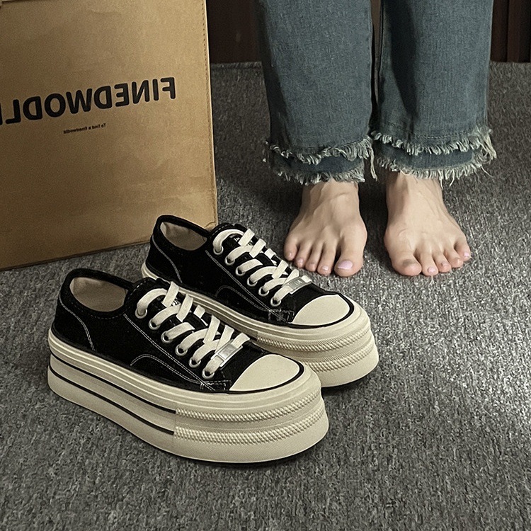검은색