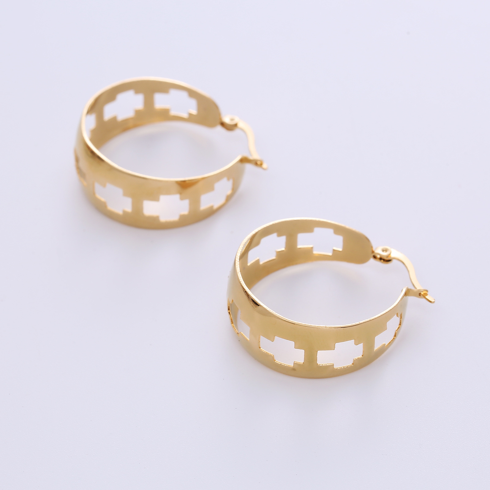 Exaggerated Geometric Stainless Steel Earrings Hollow Out Stainless Steel Earrings