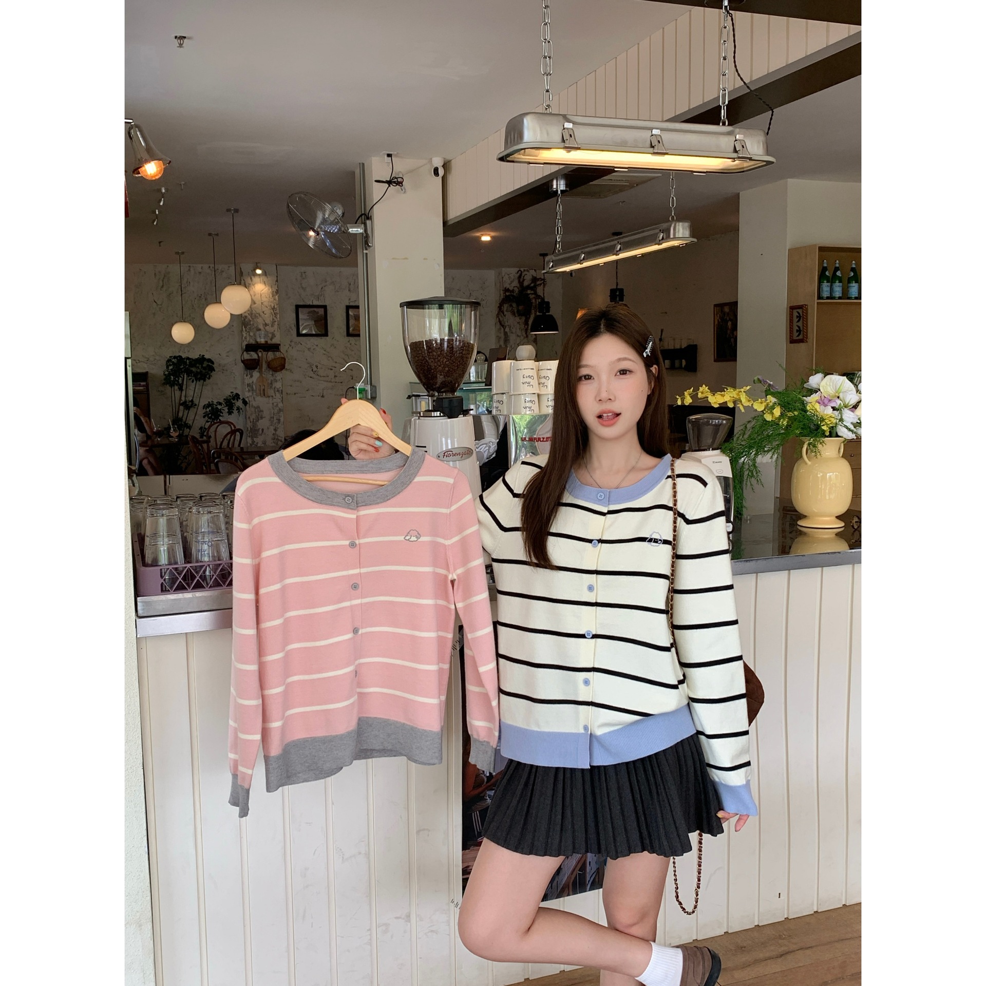 Real shot of 2026 Autumn plus size color-blocked striped long-sleeved knitted cardigan, Korean style embroidered sweater coat for chubby girls 69466