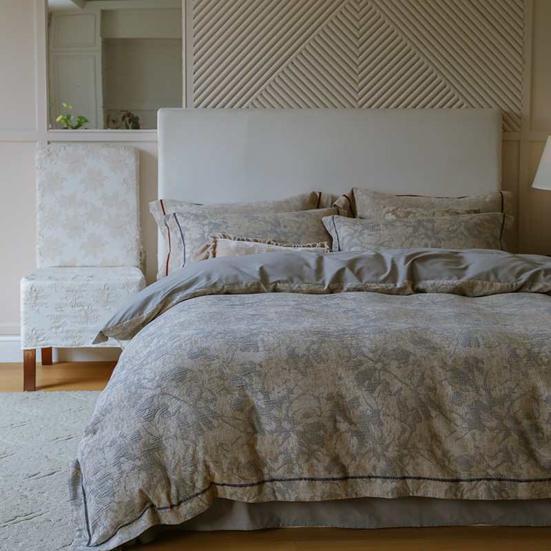 Nordisch-französisches Vintage-Boho-Set aus reiner, gebürsteter Baumwolle, vierteilig, bestehend aus garngefärbtem Jacquard-Bettlaken, -Bezug und -Bettwäsche, dicker Bettbezug._voghion.com