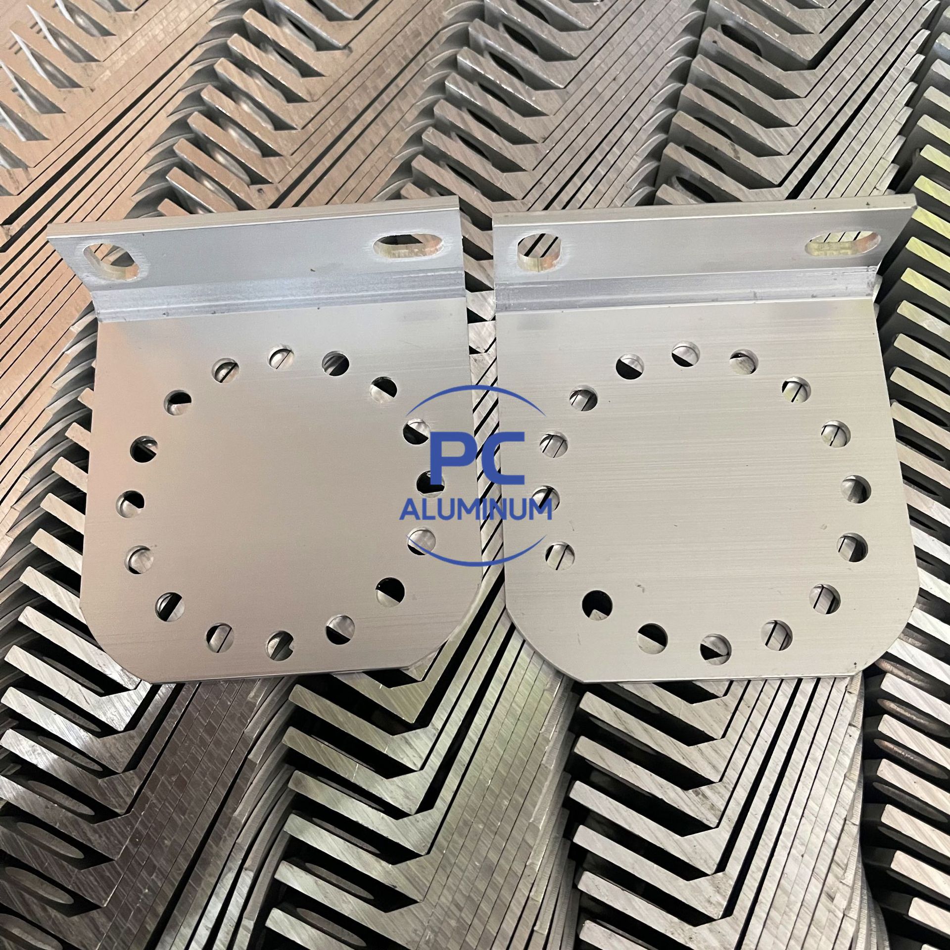 电子围栏底座铝合金底座万向底座 张力脉冲受力过线杆圆角底座