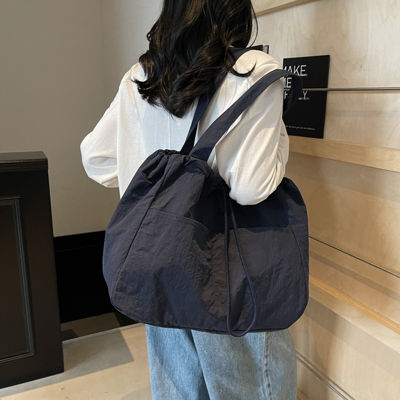 Capacious one-shoulder bag, universal handheld shopping bag