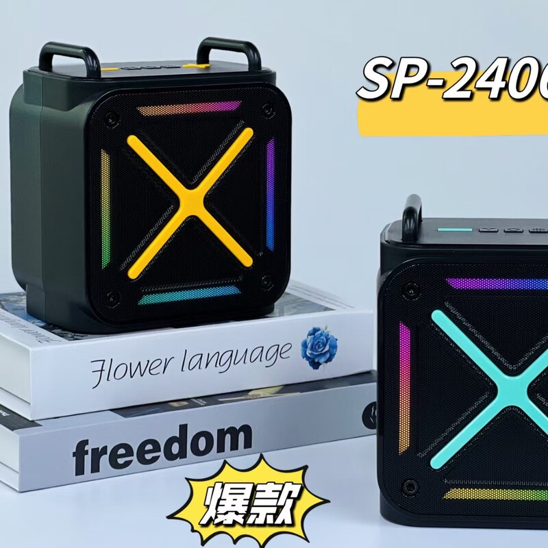 Foreign trade new 3 inch RGB lamp NR2035 outdoor portable wireless bluetooth speaker portable small stereo subwoofer Foreign trade new 3 inch RGB lamp NR2035 outdoor portable wireless bluetooth speaker portable small stereo subwoofer