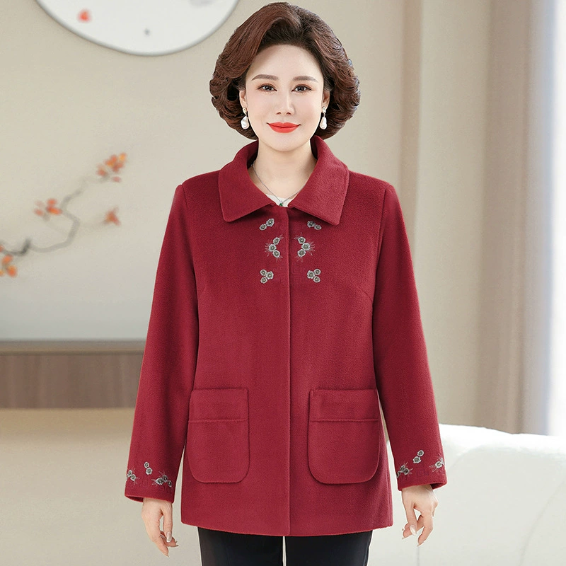 Мама весенне-осеннее пальто новый китайский стиль тонкий плащ иностранного стиля 50-летний средний и пожилой весенний и осенний темперамент топ женский