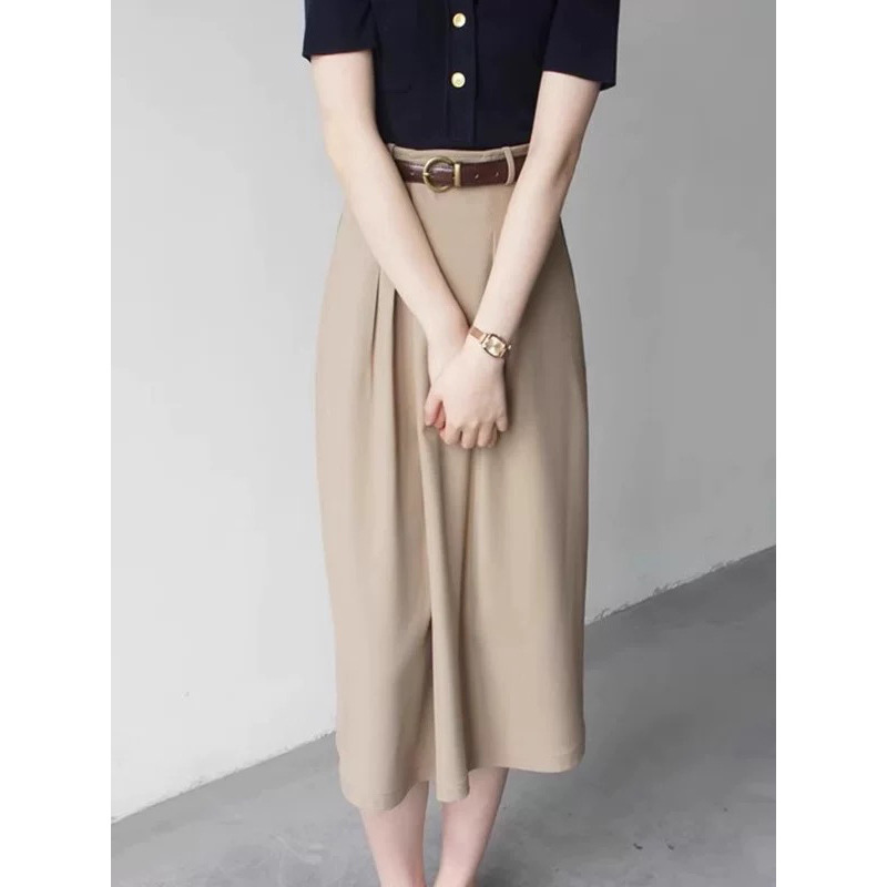 現物メーカー卸売りの新型Polo襟半袖tシャツニットの女性服はスリムで短い上着の女性を見せます。|undefined