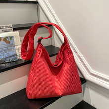 �¿��y�����ذ�ţ�򲼰�Ů�������μ�����eб���Ů�r��ͨ�ڰ�