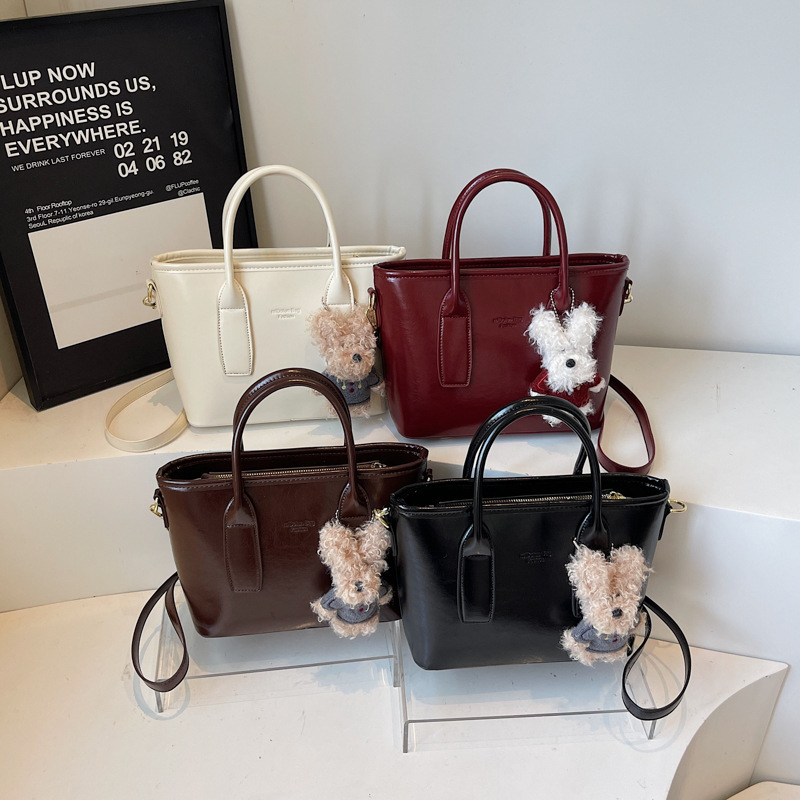 Cross-Border Trendy Versatile Practical Large-Capacity Handbag Shoulder Bag Fashion Tote Bag Commuter Bucket Bag for Women Cross-Border Trendy Versatile Practical Large-Capacity Handbag Shoulder Bag Fashion Tote Bag Commuter Bucket Bag for Women
