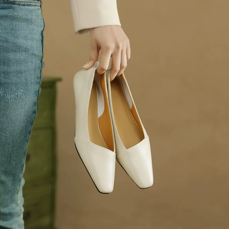 [Готовый запас] 3413 белые женские туфли на плоской подошве из мягкой козьей кожи, не утомляющие ноги, 2025, элегантные туфли на плоской подошве с квадратным носком и неглубоким носком, французские ретро-туфли