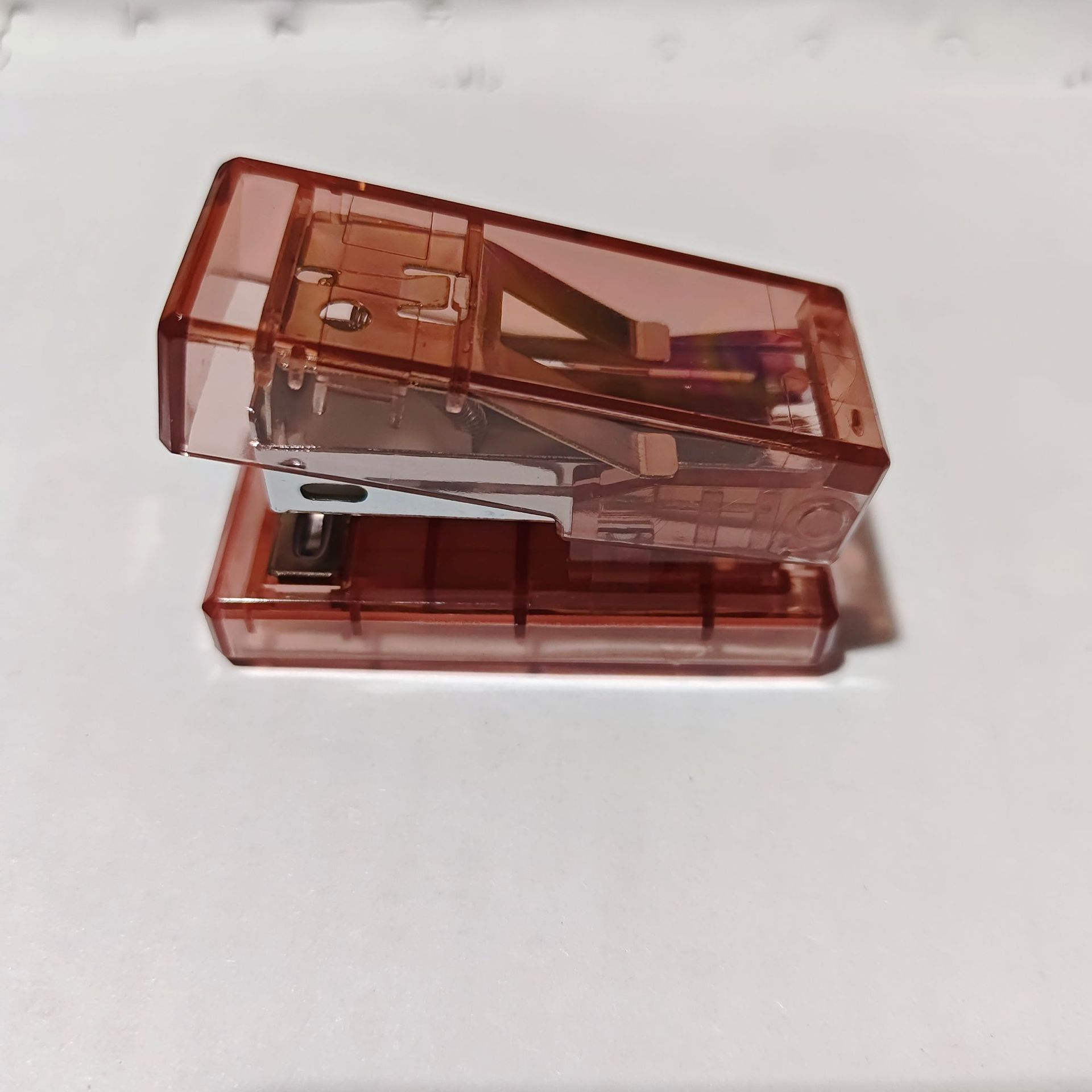 Grapadora mini compacta para estudiantes grapadora pequeña para materiales de estudio grapadora transparente portátil grapadora