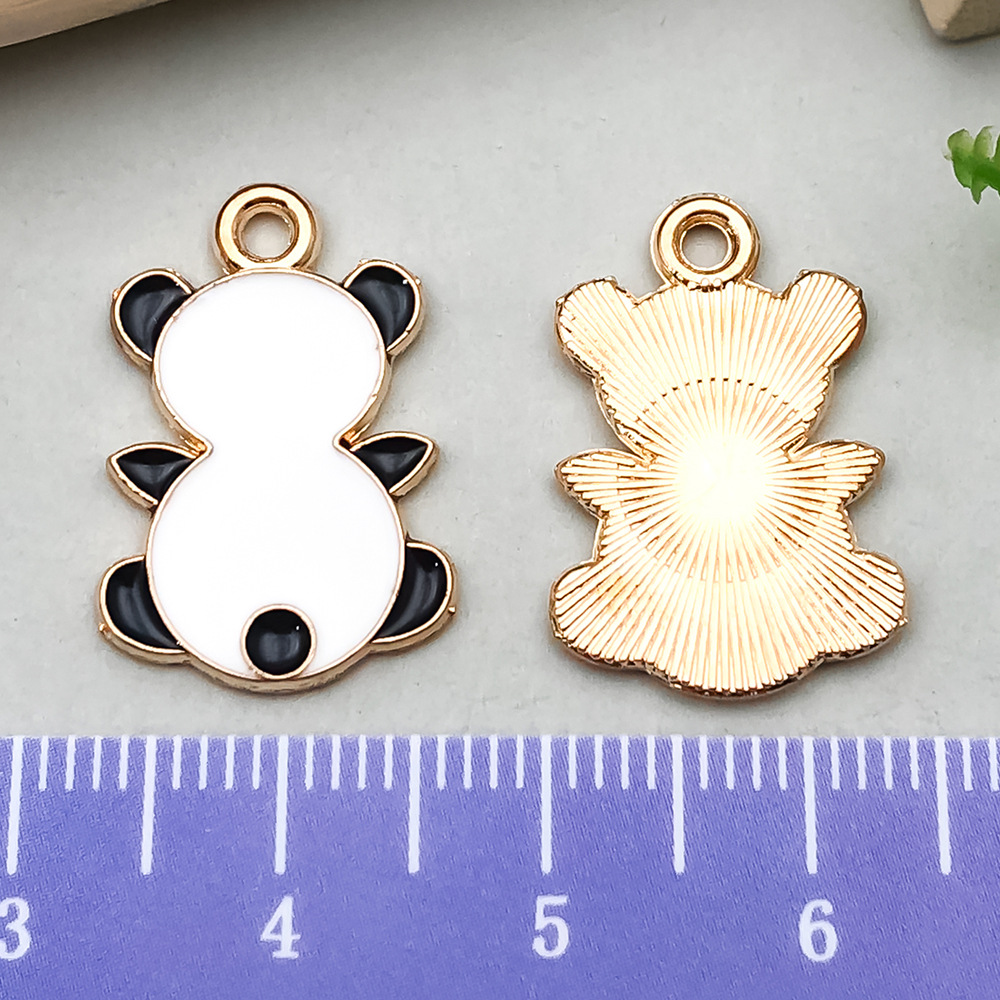 DIY dibujos animados panda bambú goteando aceite de aleación pendientes llavero animal colgante accesorios de joyería decoración de estilo chino