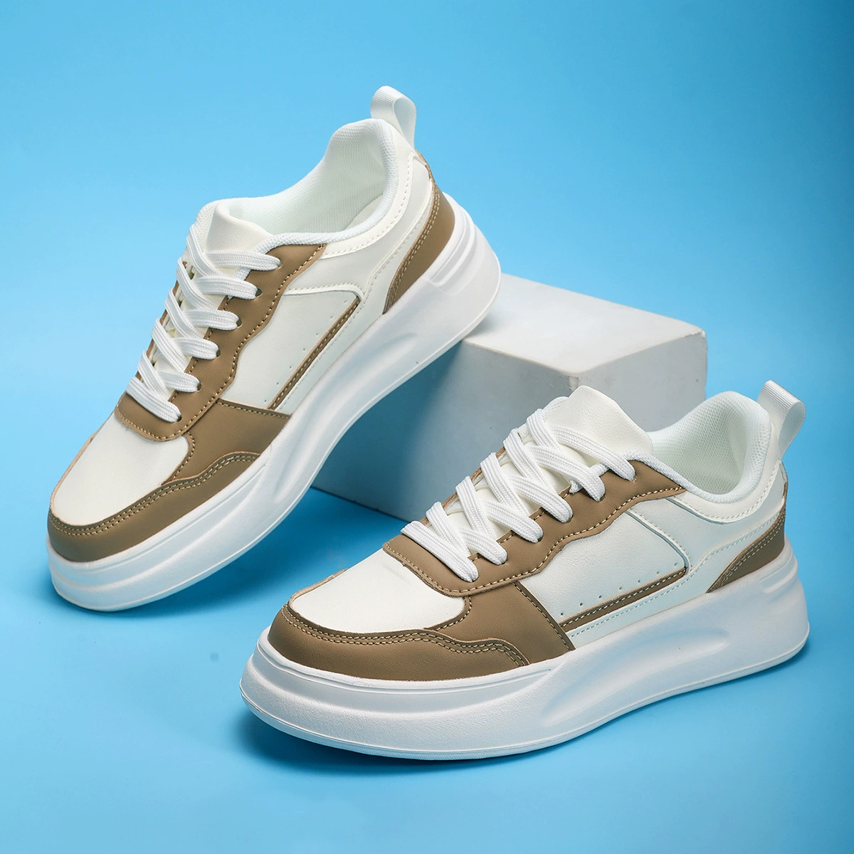 2025 новых повседневных женских туфель на толстой подошве, увеличивающих рост, в нишевом стиле легкой роскоши, ультралегких, удобных, нескользящих кроссовках.