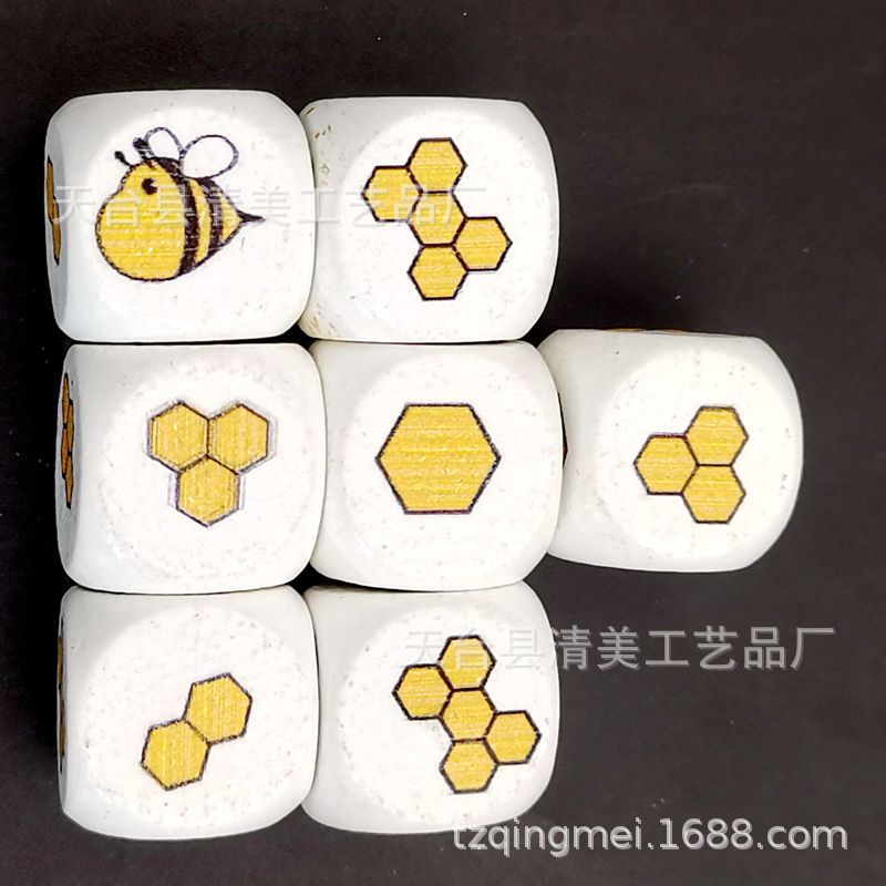 Juguetes prácticos de educación temprana de madera de bricolaje 20mm fondo blanco cuadrado abeja dados 12 cuentas de madera en un paquete
