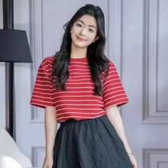 兄の家の新型女装2024夏のカジュアルファッションには、やせた丸首のゆるい縞半袖tシャツの上着がある