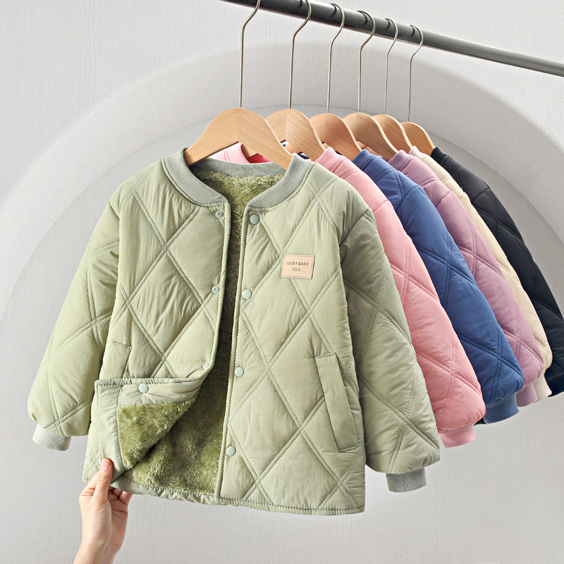 Children's school uniform essential: winter inner layer for elementary school students, warm cotton-padded jackets for boys and girls, fleece-lined outerwear for babies.