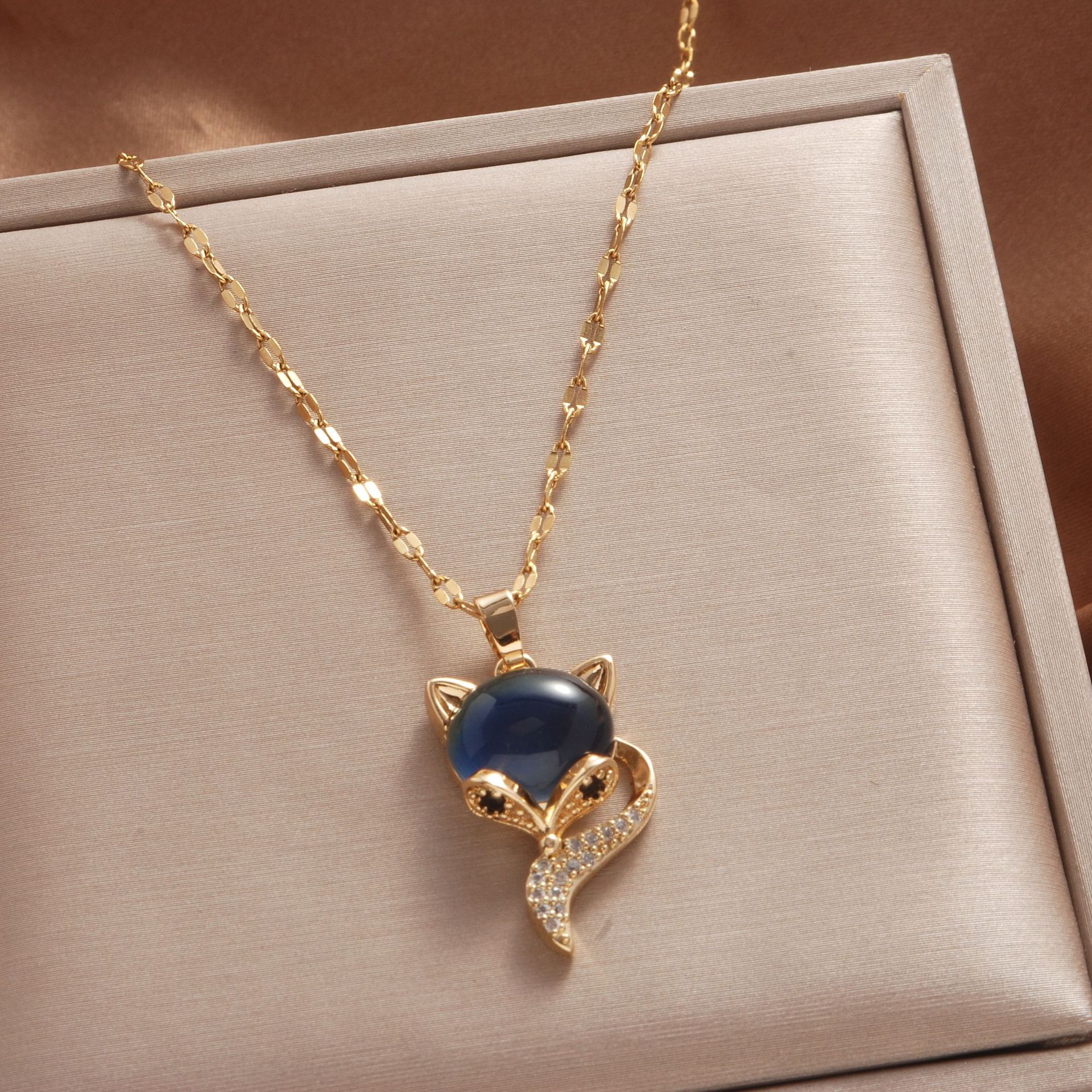 Titanium Steel Sweet Inlay Heart Shape Fox Deer Zircon Necklace display picture 4