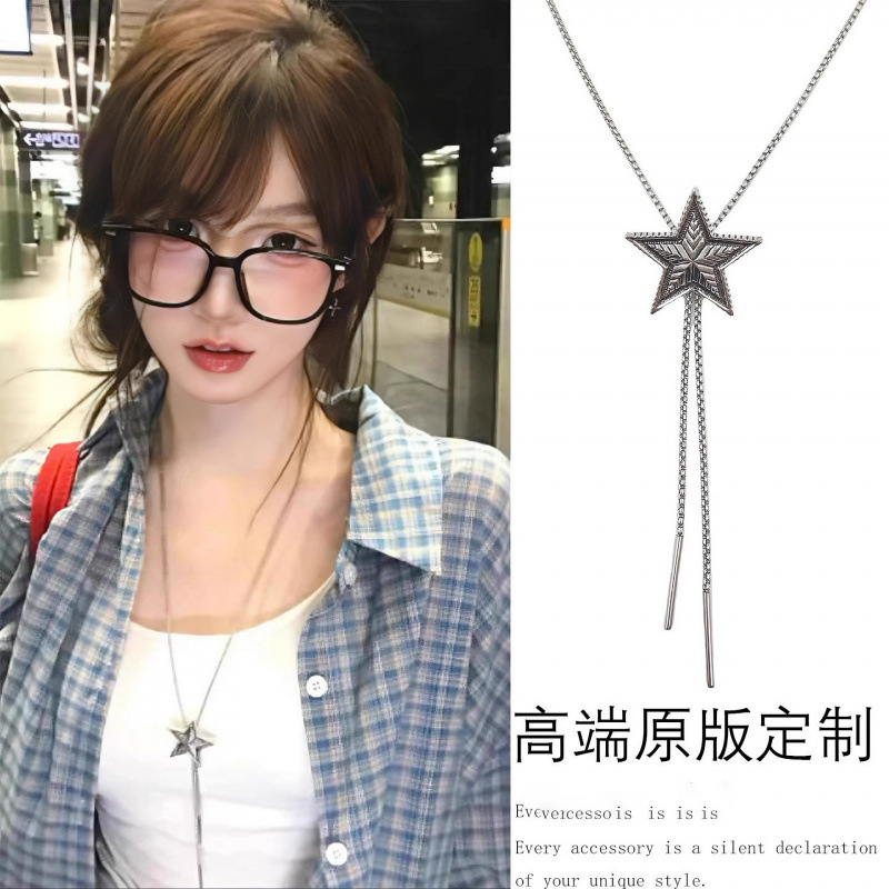 Minimalist Style High-End Silver Pull-Out Pentagram Long Necklace for Women, Niche Clavicle Chain Sweater Chain Trendy
