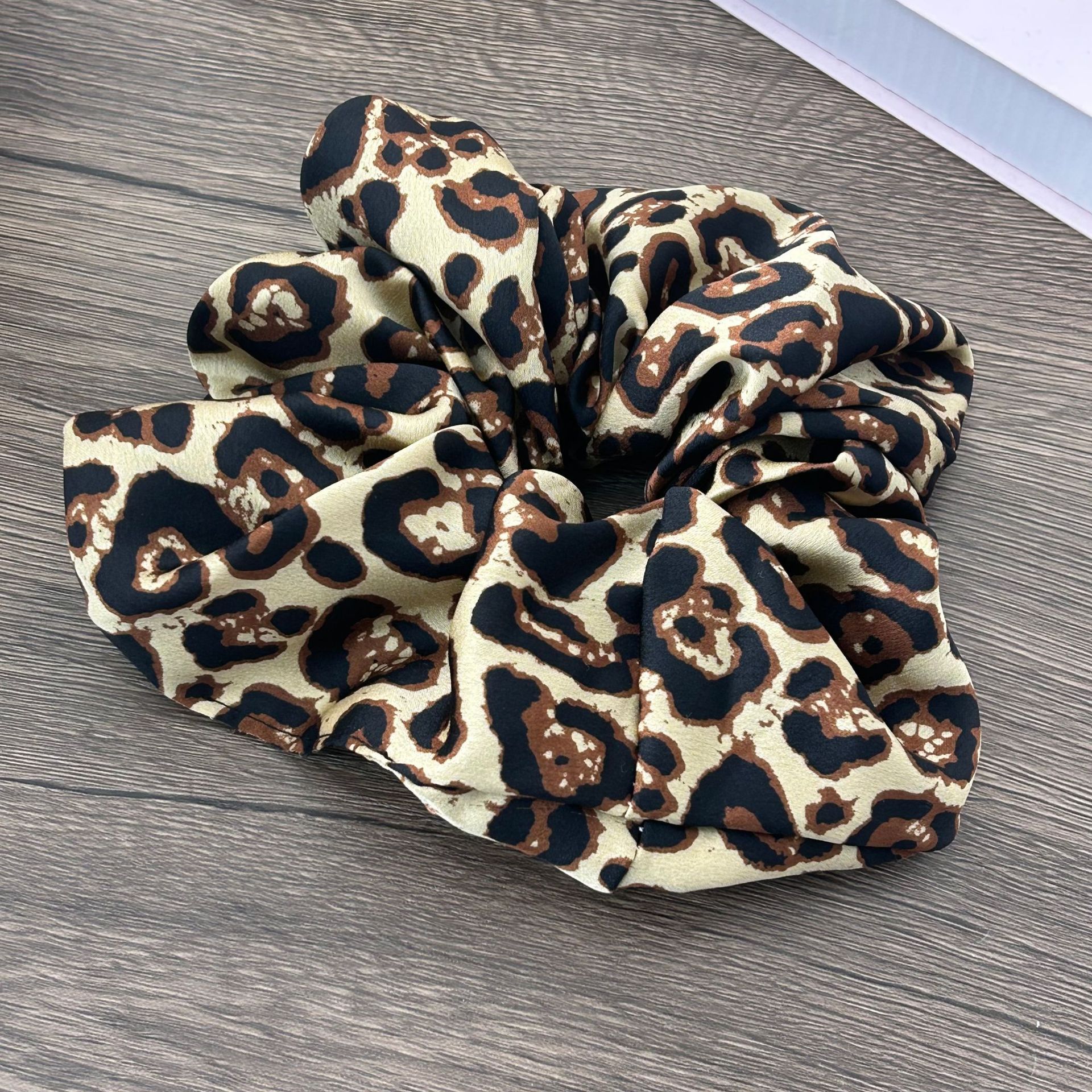 Cool Little Wild Cat Sexy Leopard Print Large Intestine Hair Band Rubber Band Women's Hair Tie High-End Ponytail Ancient Style Hair Accessories_voghion.com