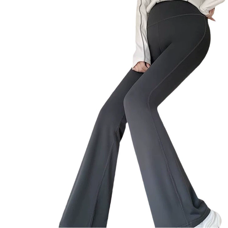 Брюки для беременных из кожи акулы можно носить весной и осенью