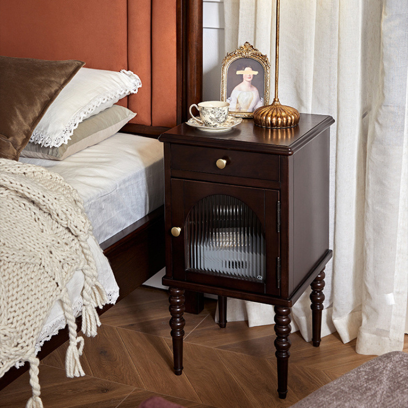 프랑스 스타일 단단한 나무 빛 고급 침대 옆 테이블 침실 가구 저장 캐비닛 현대 간단한 저장 랙 저장 캐비닛