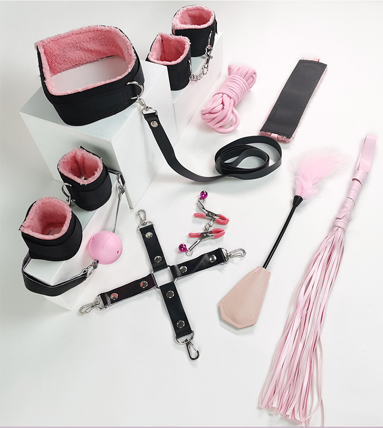 SM Flirting Set with Handcuffs and Nipple Clamps, 10-Piece Black Plush and Webbing Kit — detail image 49