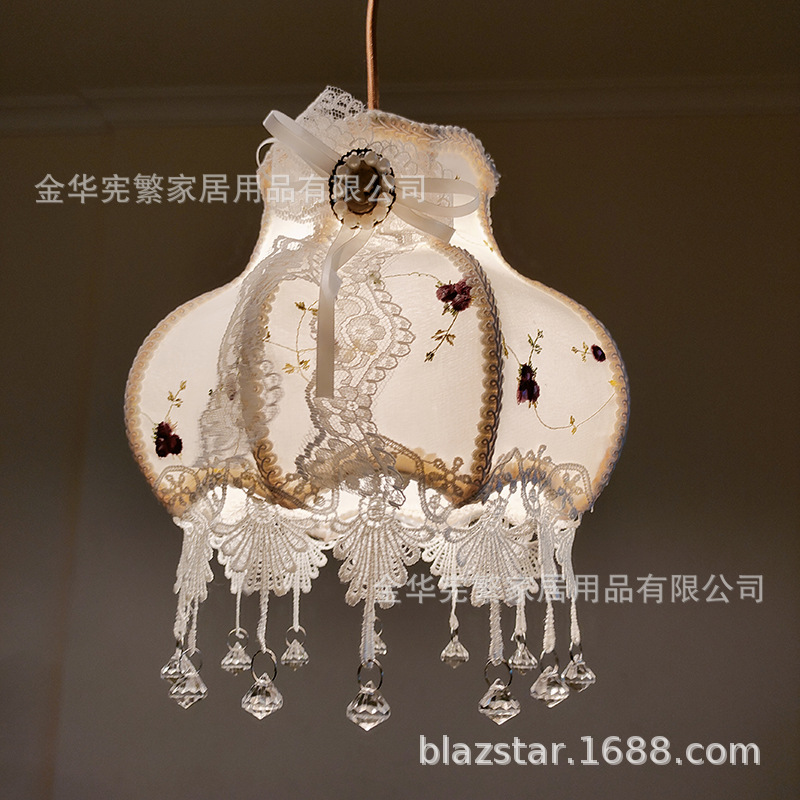 Nuevo suministro directo de fábrica cristal europeo retro caliente encaje blanco hecho a mano hogar decorativo lámpara Shell