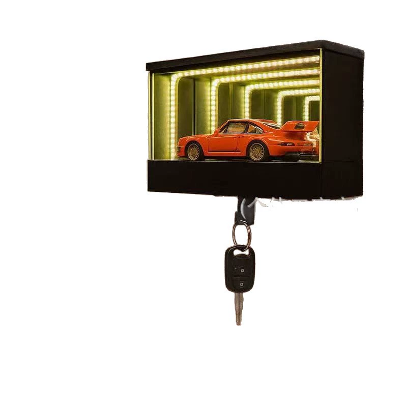 [Infinite Garage Keychain]