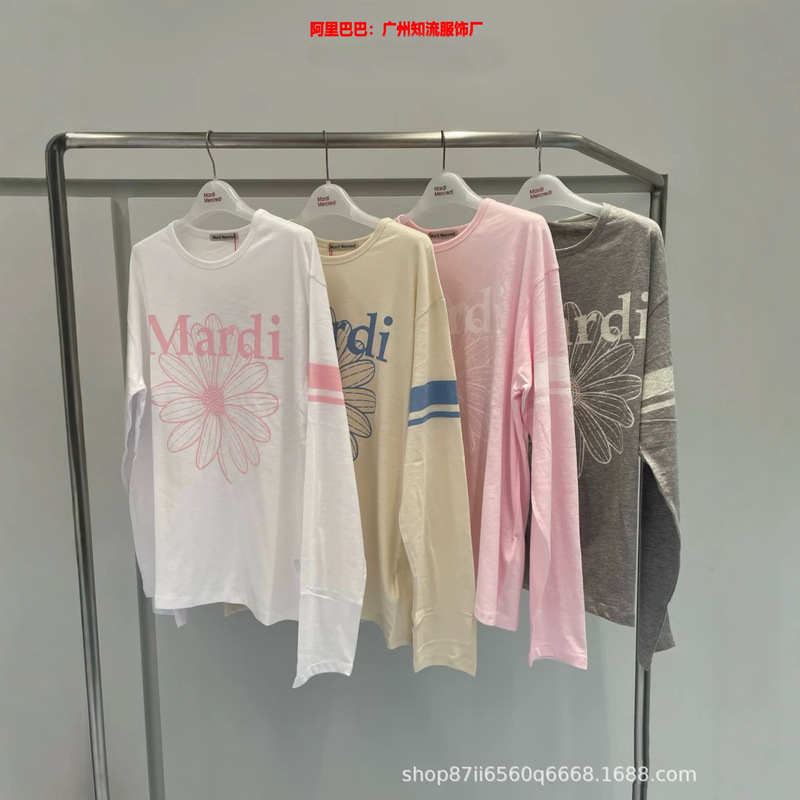 Korean-style Mardi long-sleeve bamboo cotton T-shirt for women, new daisy print, loose and versatile top, round neck, casual base layer Korean-style Mardi long-sleeve bamboo cotton T-shirt for women, new daisy print, loose and versatile top, round neck, casual base layer