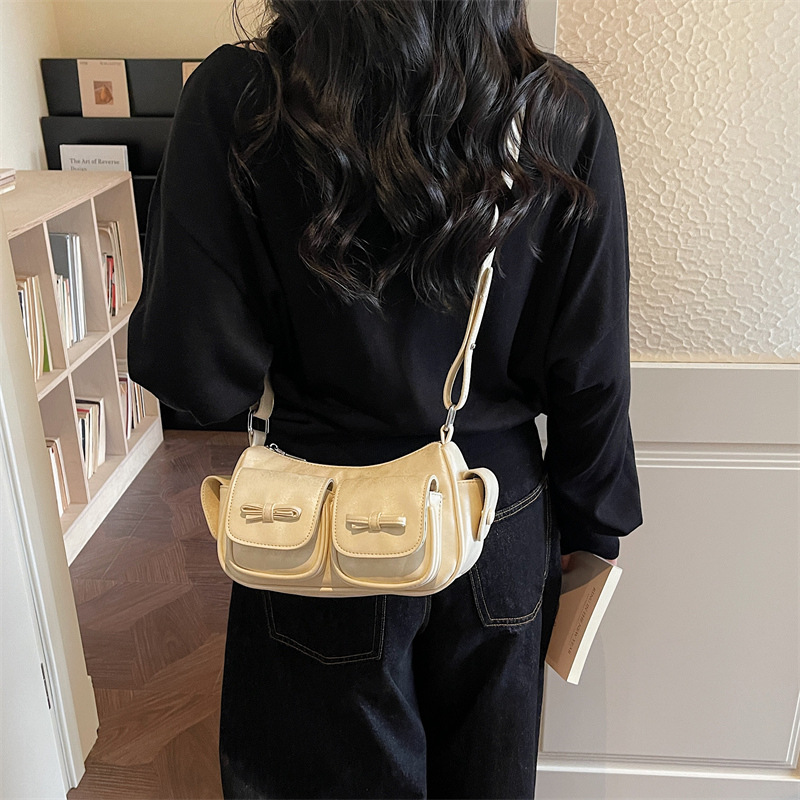 2026 nuevo bolso de brazo de mujer textura caliente estilo bolso de hombro simple de moda diaria bolso pequeño image 3