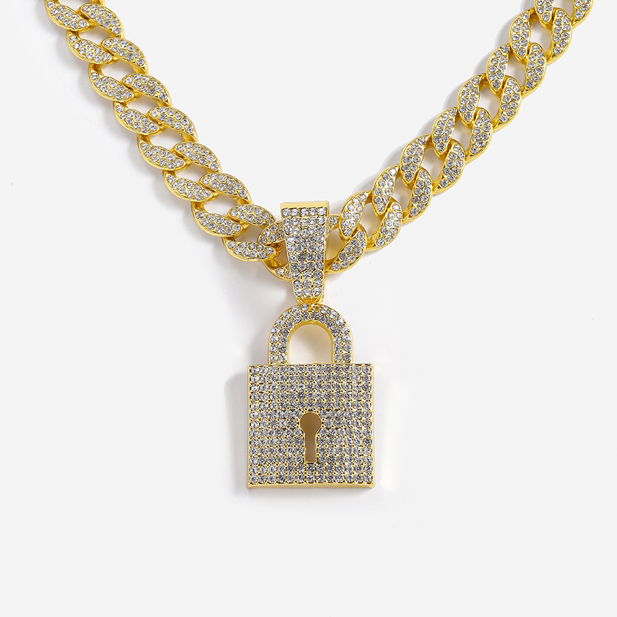 Asmeninis pilnas deimantinis rakto užrakto kūrybinių papuošalų vyriškas pankroko kubietiškas pakabukas-vėrinys_voghion.com