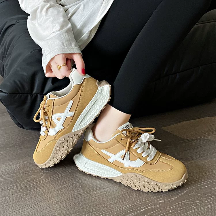 Обувь Немецкая Обувь Женская Весенняя 2025 Новый маленький человек, увеличенный внутри Женская обувь Толстая подошва Простой повседневная спортивная обувь