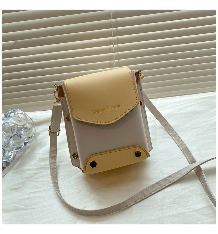 New Fashion Letter Small Square Bag Wholesale Nihaojewelry display picture 4