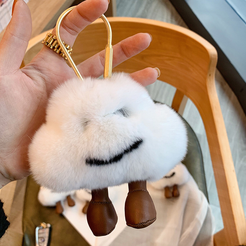 Grandes nubes de hebilla