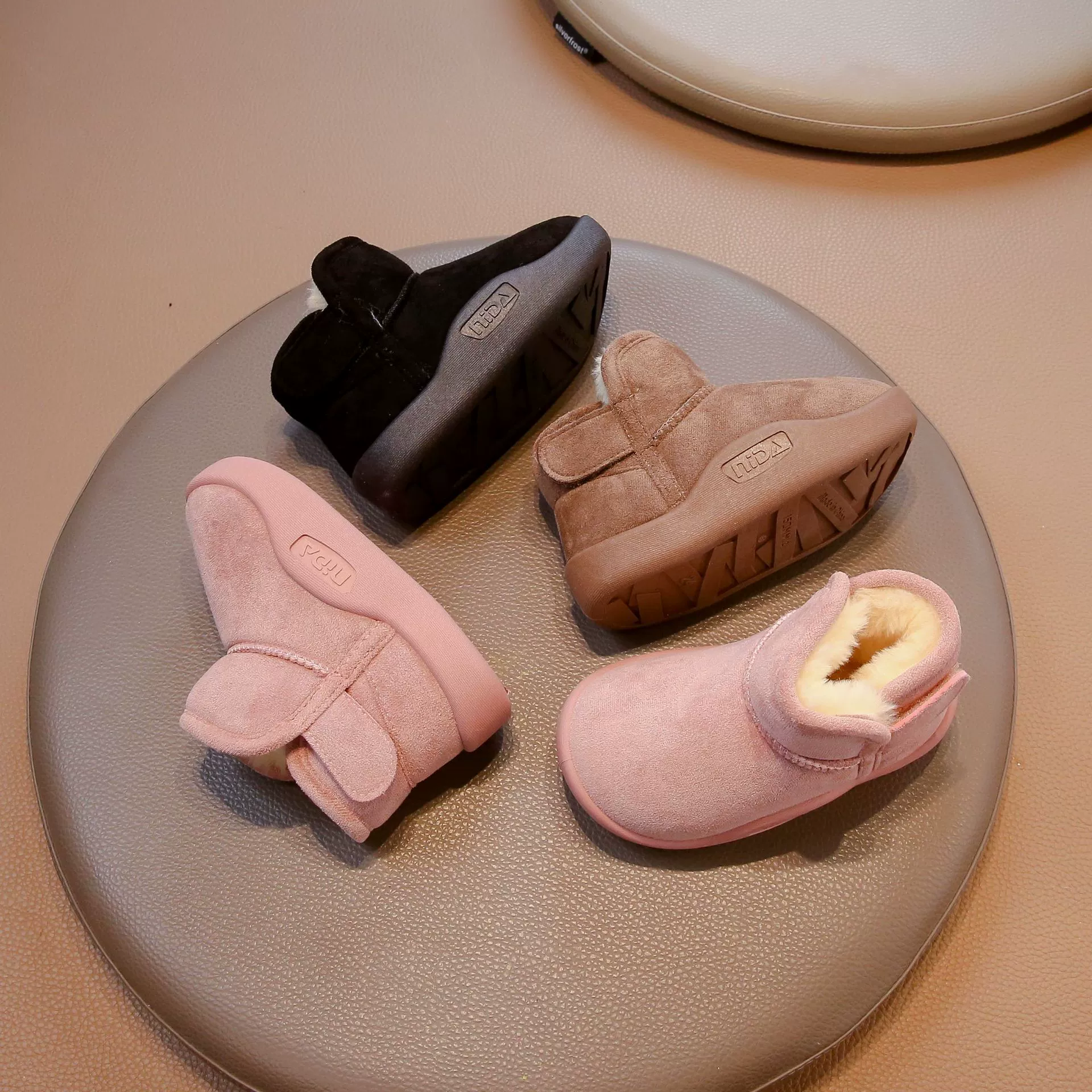 Детские снежные сапоги 2024 зимние новые мальчики и девочки плюшевые утолщенные теплые хлопчатобумажные сапоги