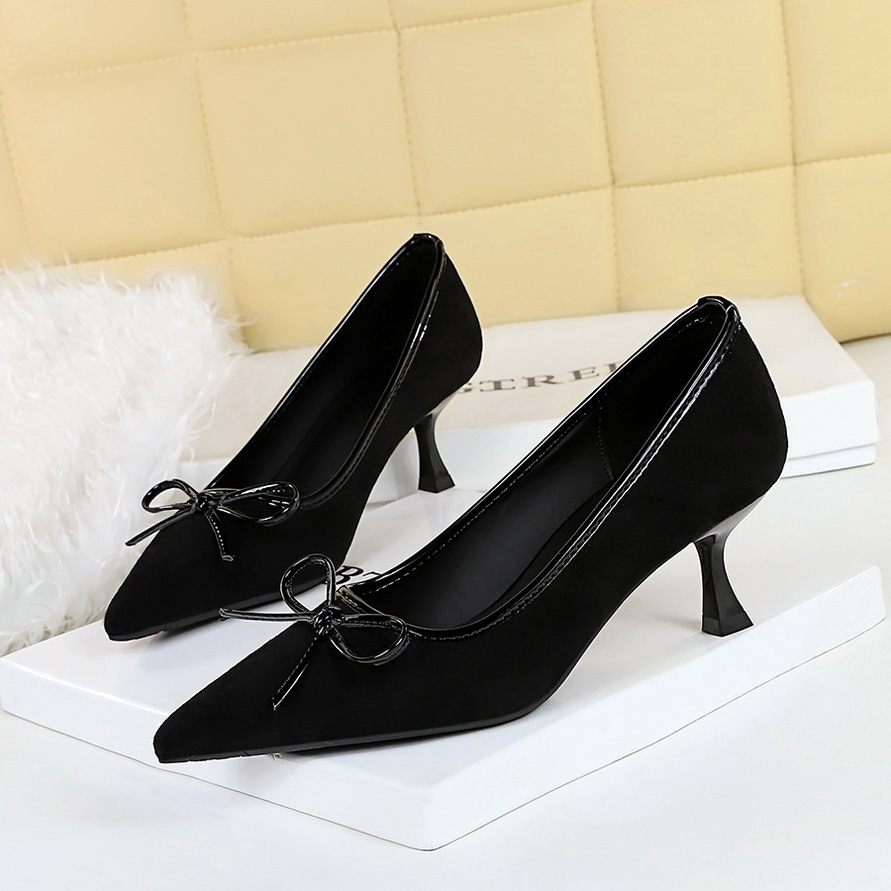 Stiletto Pumps Elegant Leopard Print Velvet Bow Mid Heel Shoes_voghion.com