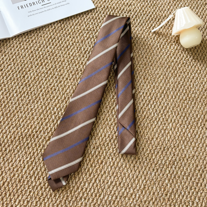 Corbata a rayas retro de la universidad, bufandas, pantalones, cuello, cintura, accesorios, decoración para hombres.