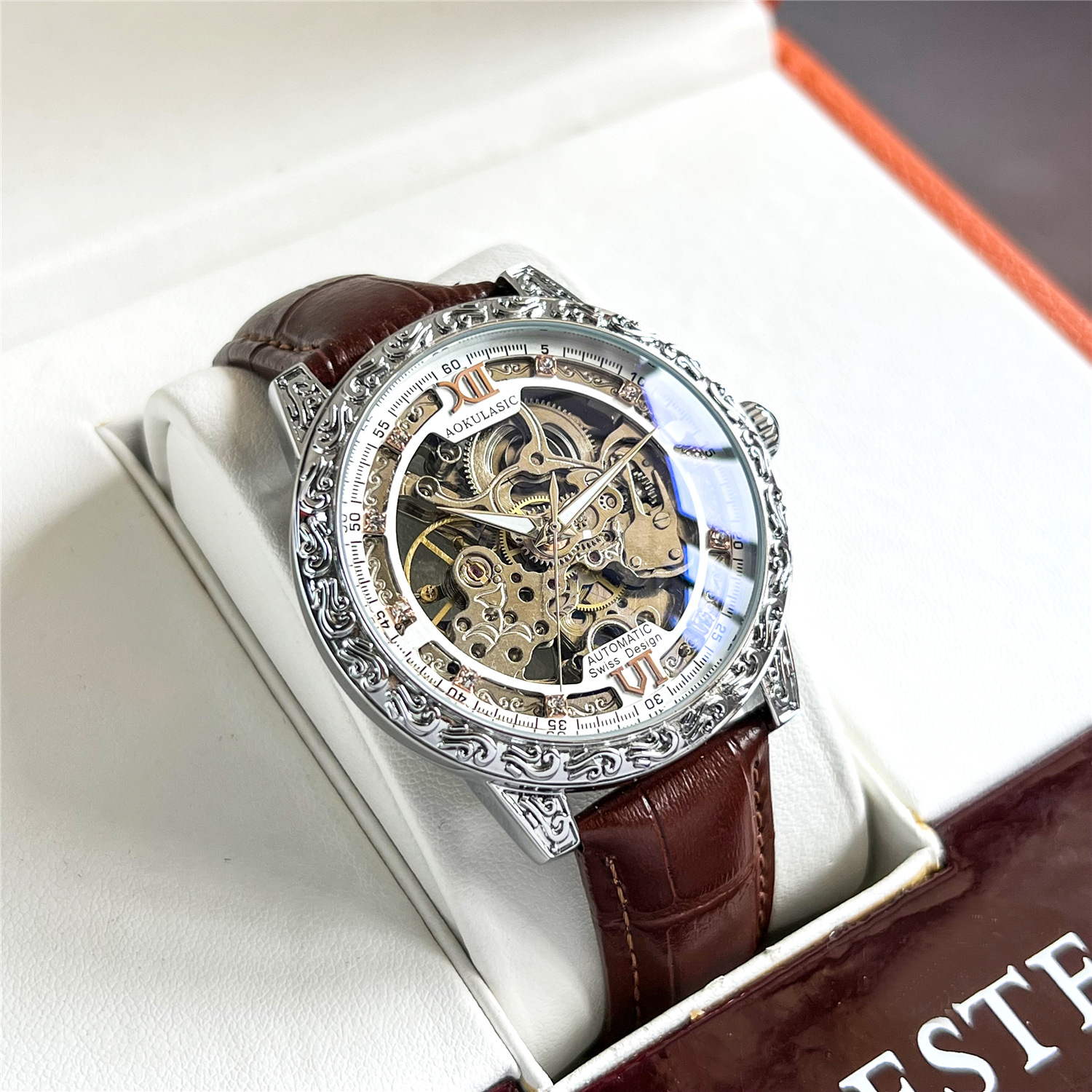 Reloj mecánico completo automático de tallado agüero retro reloj de hombre impermeable nocturno reloj de cuero genuino