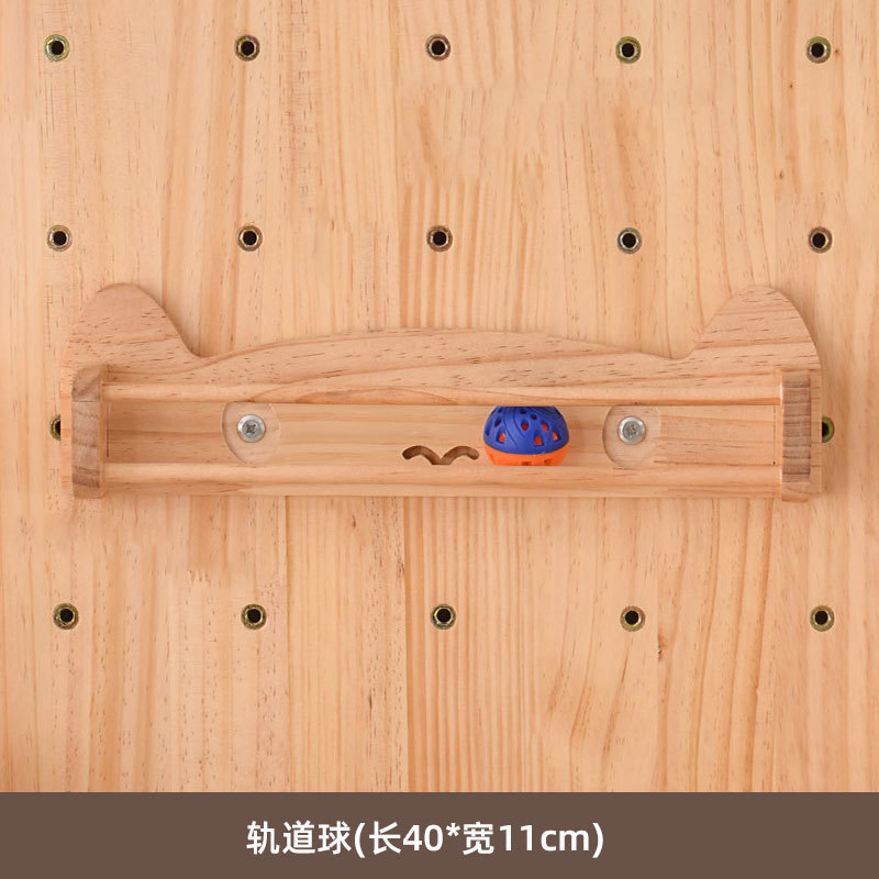 水木生の穴の板の猫の壁の実木の猫は棚の壁に登ります。|undefined