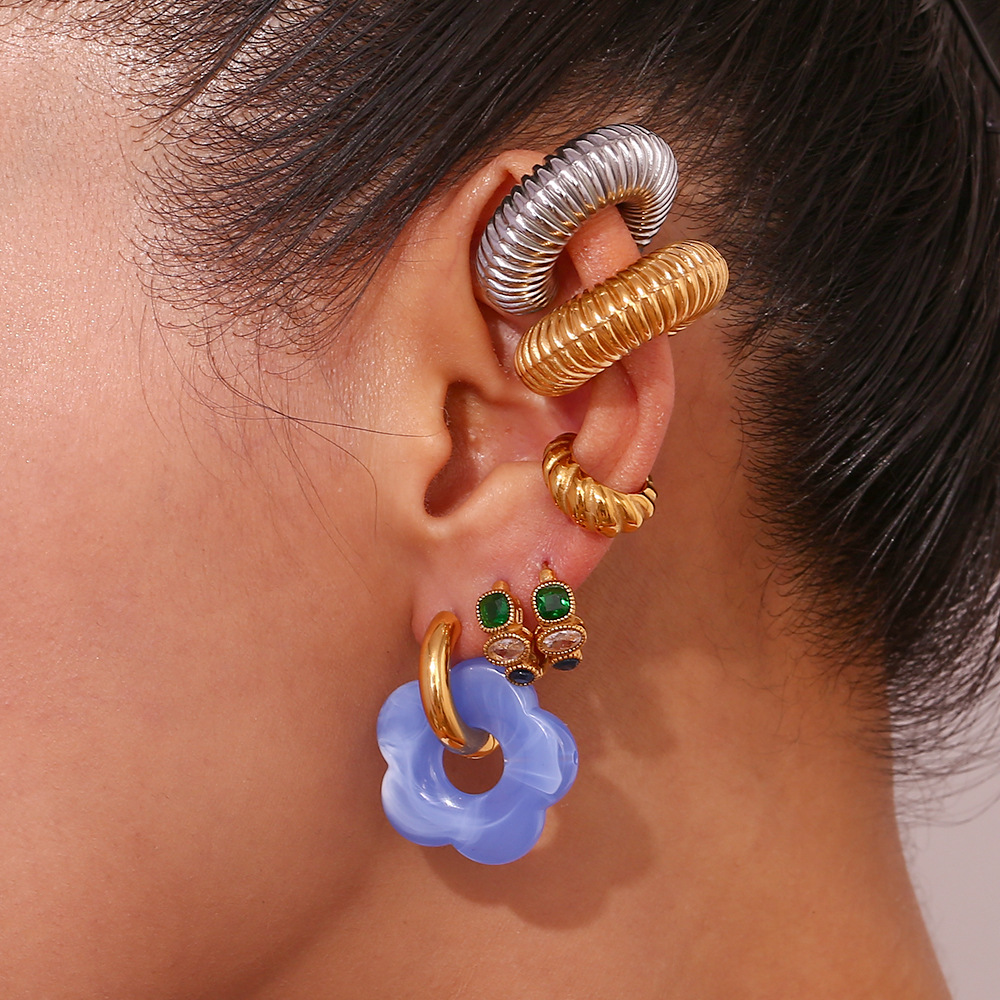 16g Weight 0.03µm-0.05µm Gold Plating Thickness PVD Coated Gold Plating Process 304 Stainless Steel Ear Needle Material 18K Real Gold Plated Plating Material Stone-Free Inlay Material Drop Earrings Classification 18K Gold Plating Color 1 Pair Quantity Holiday, Daily Occasion 304 Stainless Steel Material Flower Pattern Women's Gender Vacation Style Waterproof Non Tarnish, Plating Craft PVD Coated Real Gold Plated 18K Gold Flower Stainless Steel Vacation Waterproof Non Tarnish Drop Earrings 11