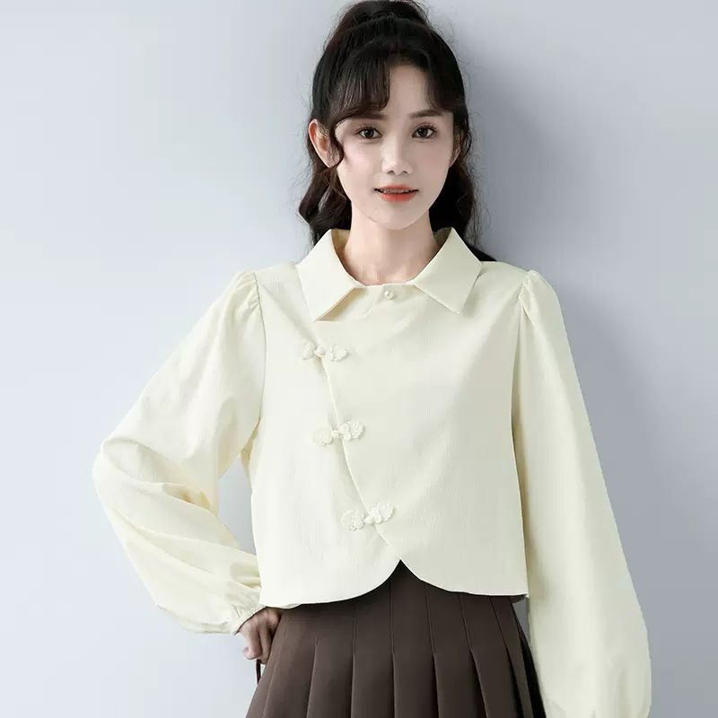 Spring apricot colored autumn design short shirt