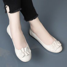 豆豆鞋女平底夏季新款妈妈鞋春秋女单鞋真皮超软大码软底蛋卷女鞋