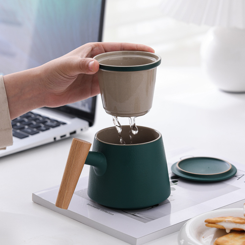 Taza elegante de tres piezas con taza de cerámica con filtro de té con tapa bolso portátil grabado LOGO nombre