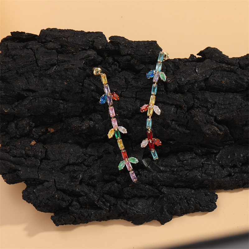 Fashion Leaf Copper Plating Inlay Zircon Drop Earrings 1 Pair