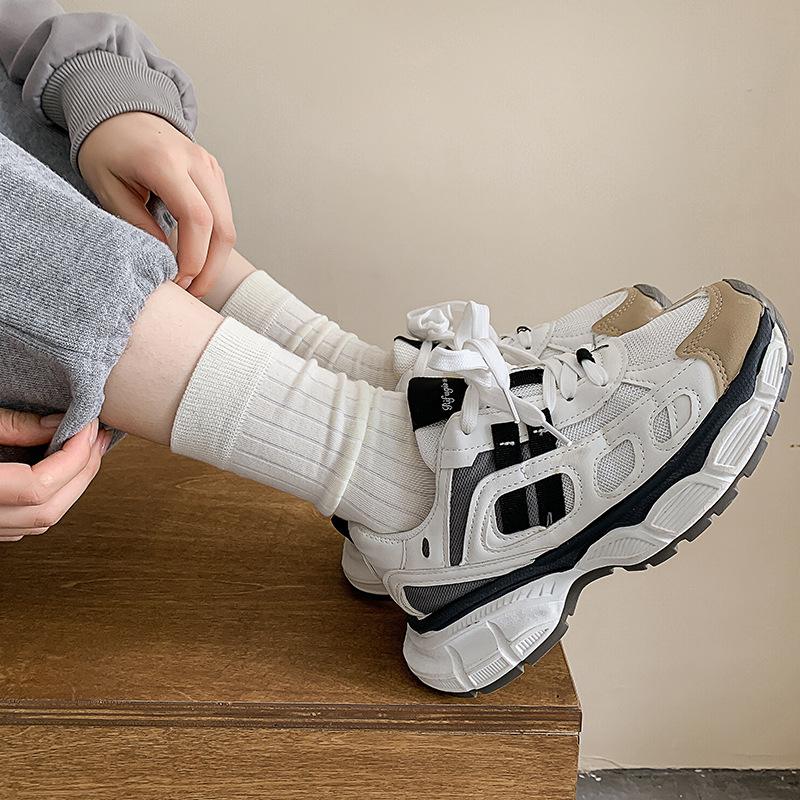 Primavera y otoño negro, blanco y gris doble aguja de pozo ancho Todo partido calcetines de mujer de media pantorrilla estilo universitario de mujer Four Seasons calcetines de pila portátiles