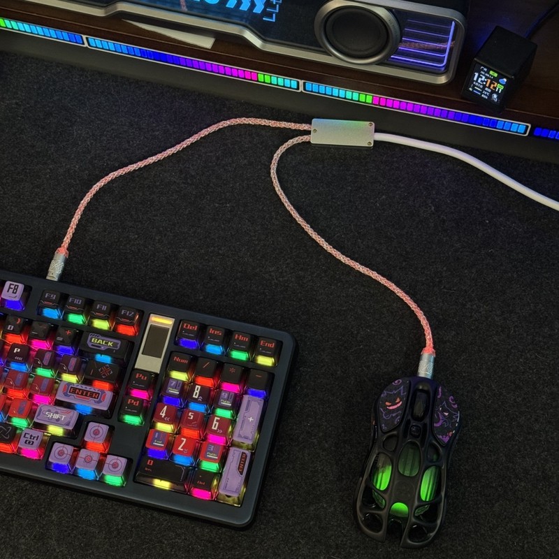 新しい 8K レート 1 対 2 デュアル TYPE-C キーボードとマウス ケーブル RGB 電気磁気軸メカニカル キーボード データ ケーブル|undefined